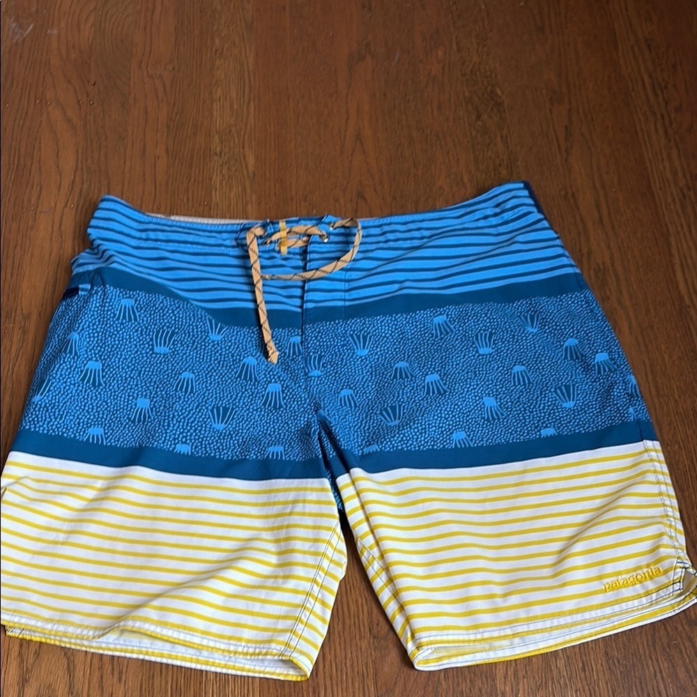 Patagonia Blue and Yellow Patterned Swim trunks size 38